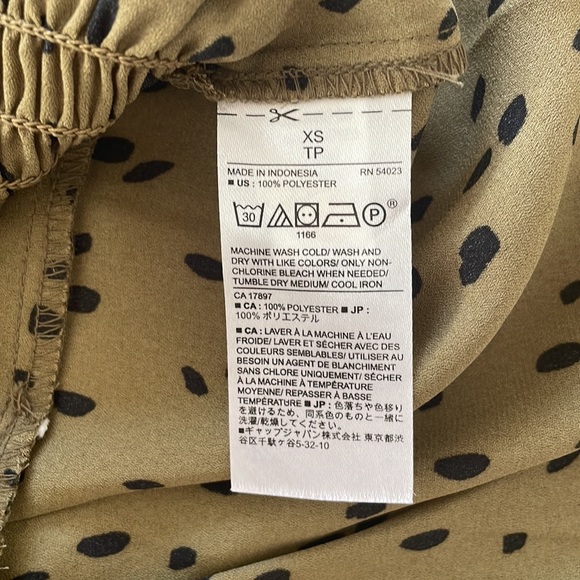 Banana Republic Blouse - Picture 3 of 4